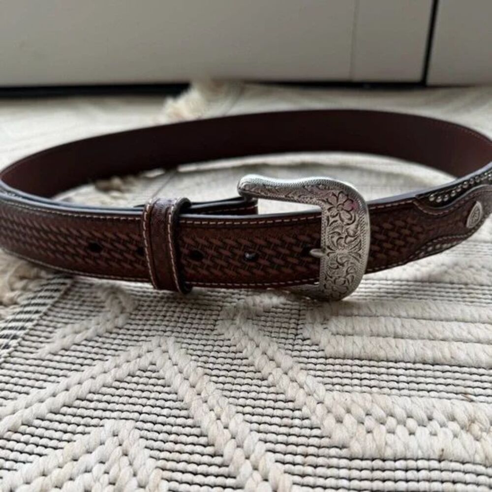 Ariat Mens Western Basket Stamp Circle Concho Leather Belt size 34